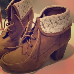 Lace up Booties!